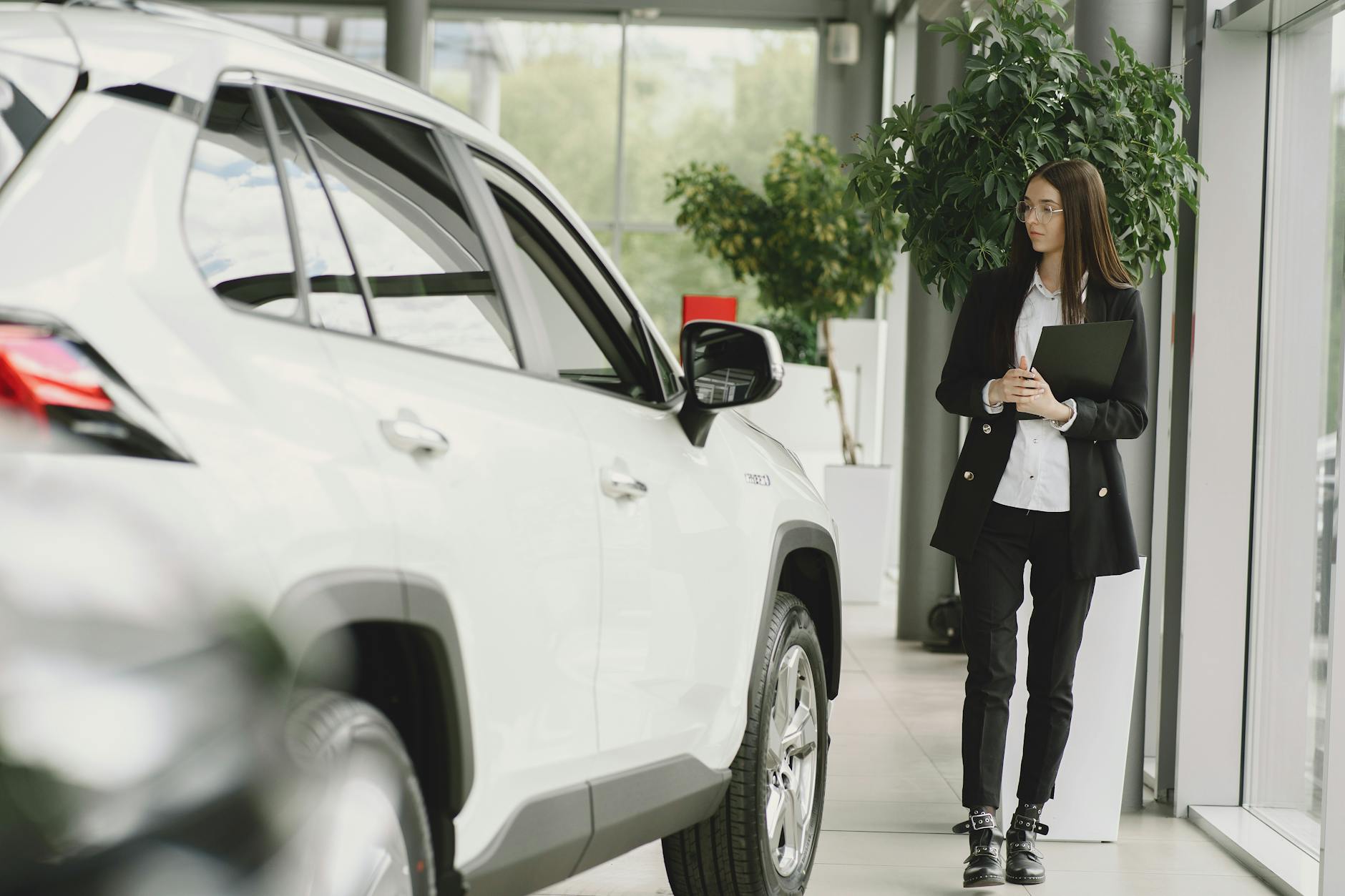 MwSt in Germany — Complete Guide: VAT on Cars, Business Purchases, and VAT Refunds